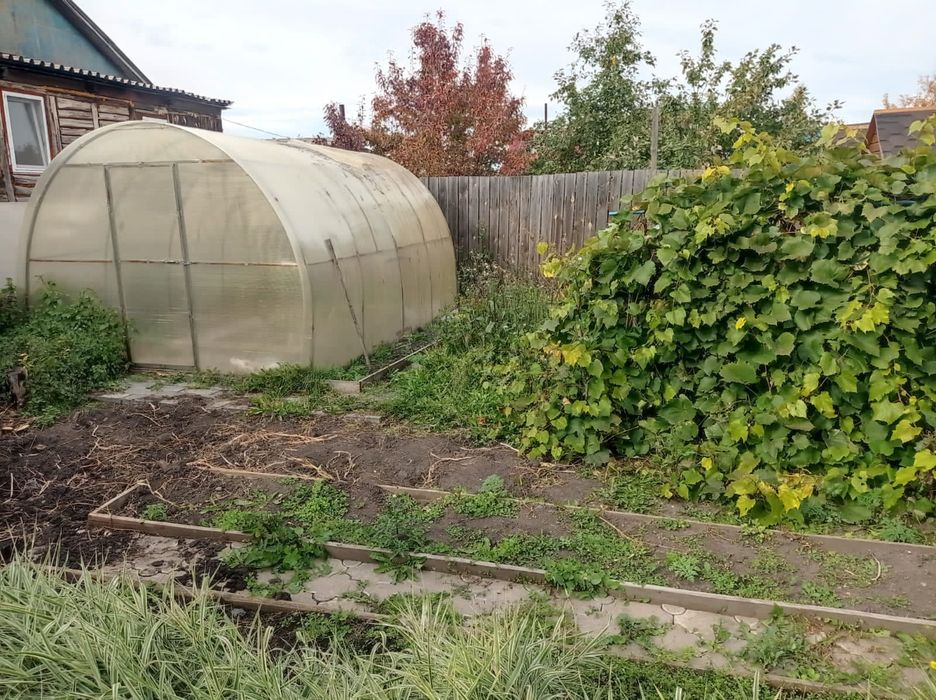 Частный дом находится в рабочем поселке