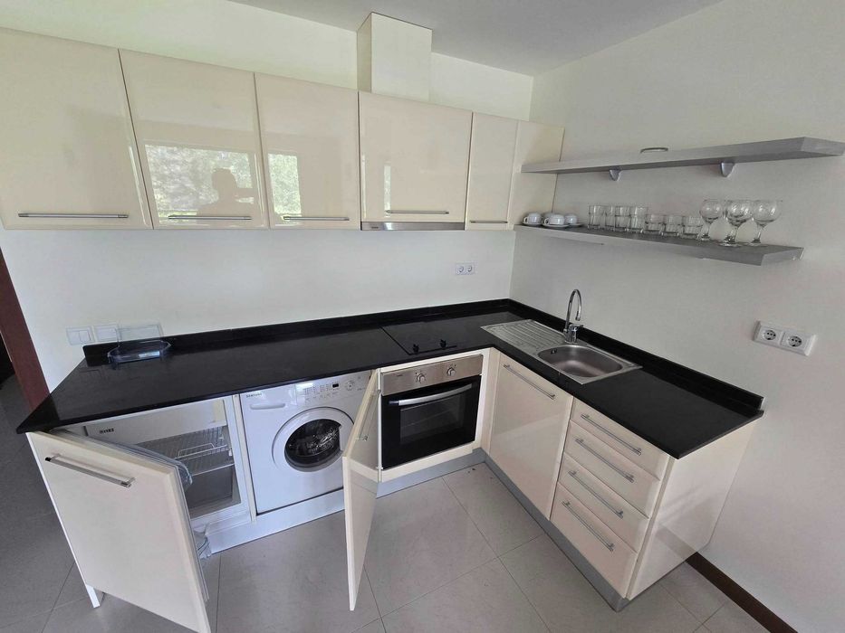 Продава се Двустаен апартамент в Банско - 80 кв.м за 913 €/кв.м - Снимка #2