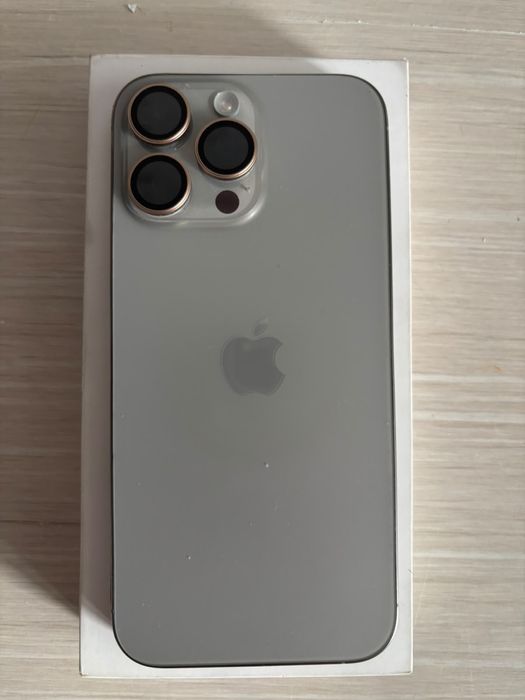 iPhone 16 Pro Max / 512 gb