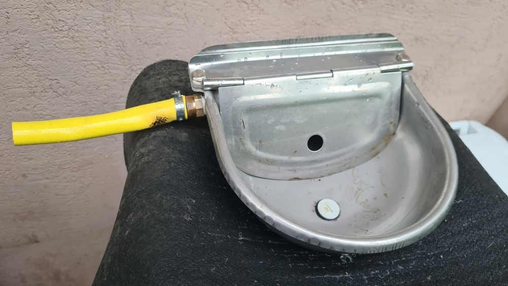 Adăpătoare automată animale mici