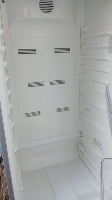 Продам холодильник на запчасти