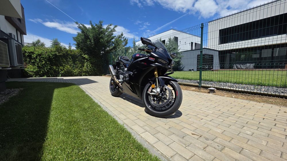 Honda CBR 1000 RR-R SP 2025, 229CP, Akrapovic, garanție Honda