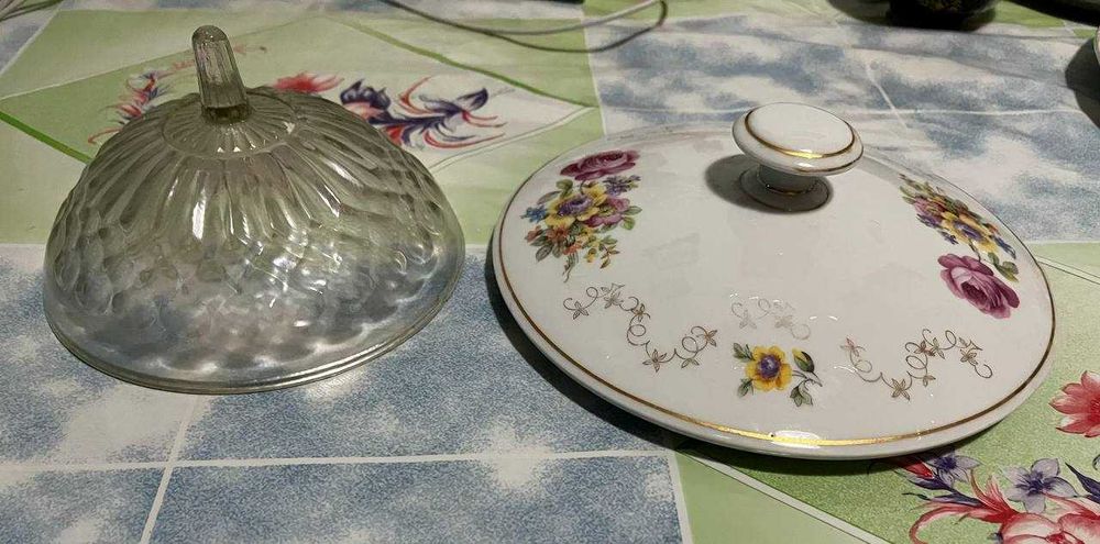 Продаются крышки, фарфоровая и стеклянная