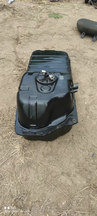 Резервоар за Киа Соренто 2.5 црди Rezervoar za Kia Sorento Crdi