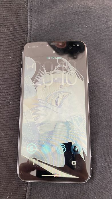 Iphone 11pto max white 64gd