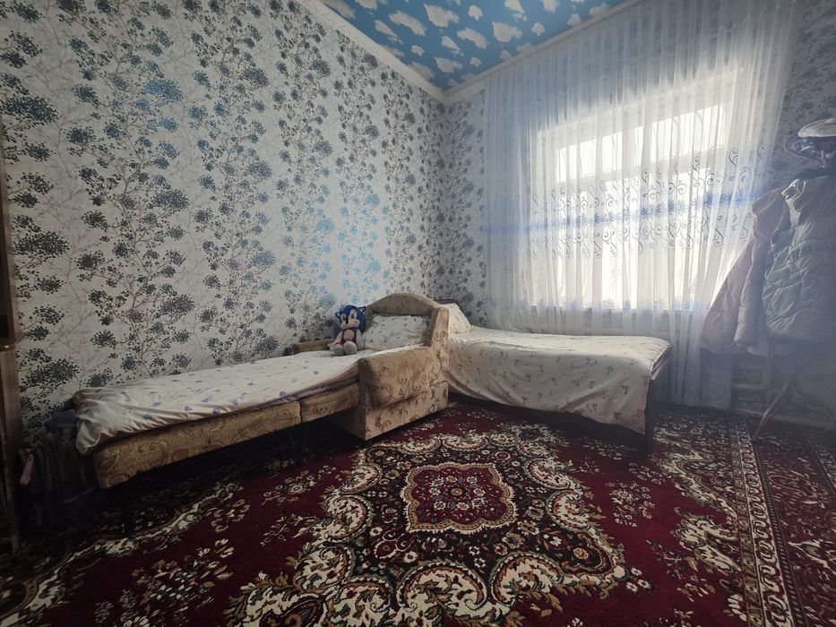 Кибрай тумани Бирлик махалласида 6 сотих 7 хонали  уй сотилади.