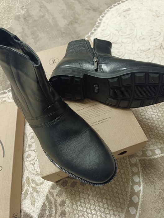 Зимние сапоги новые продам