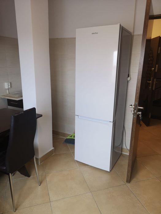 Proprietar, vând apartament 2 camere 1 Decembrie