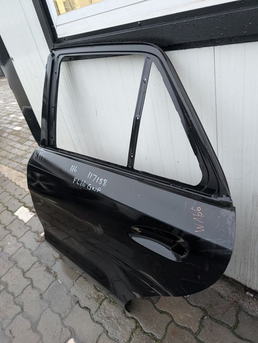 Задна лява врата за Мерцедес гле w166