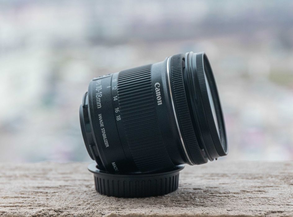 Obiectiv Canon 24-105 RF F4-7.1 IS