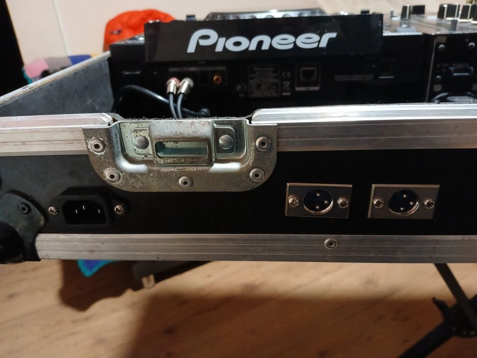 Case, valiza de transport!