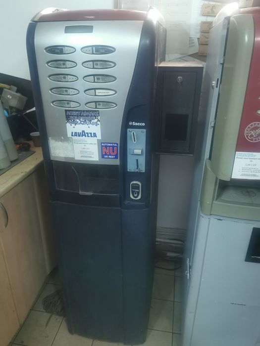 Vând automate vending