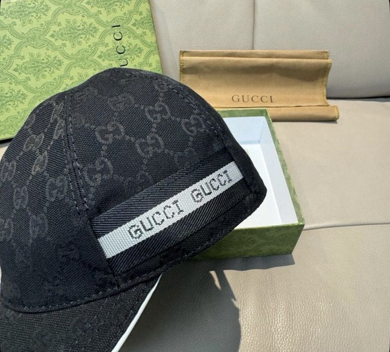 Кепка GUCCI  новая