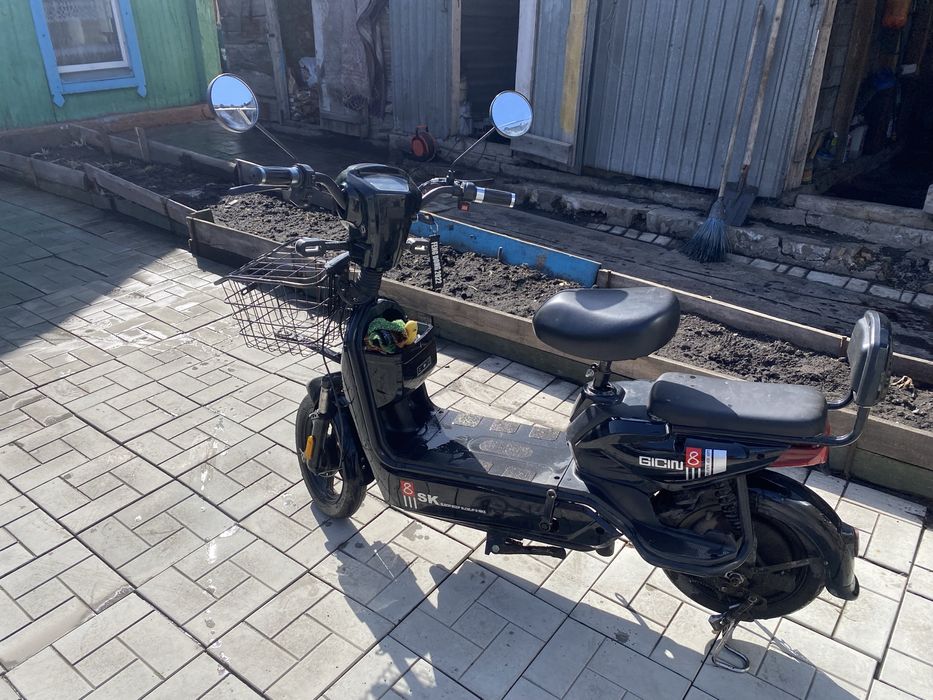 Продоется электровелосипед SK8