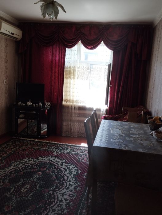 Продаётся 1 комнатная квартира на 3 этаже, Американская школа.кирпич