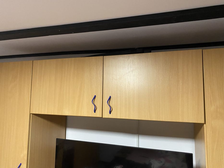 Vand mobilier de dormitor