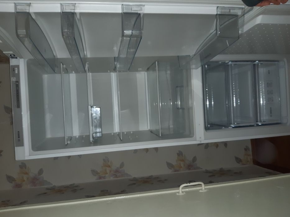 Продаю отличный холодильник