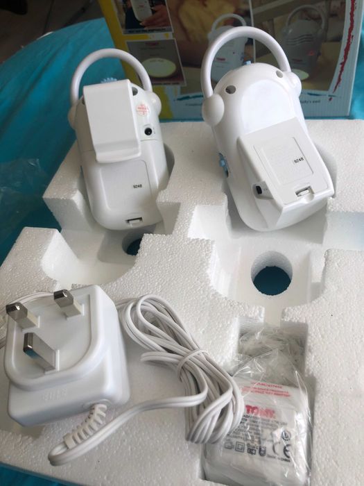 бебефон с нощто осветление TOMY