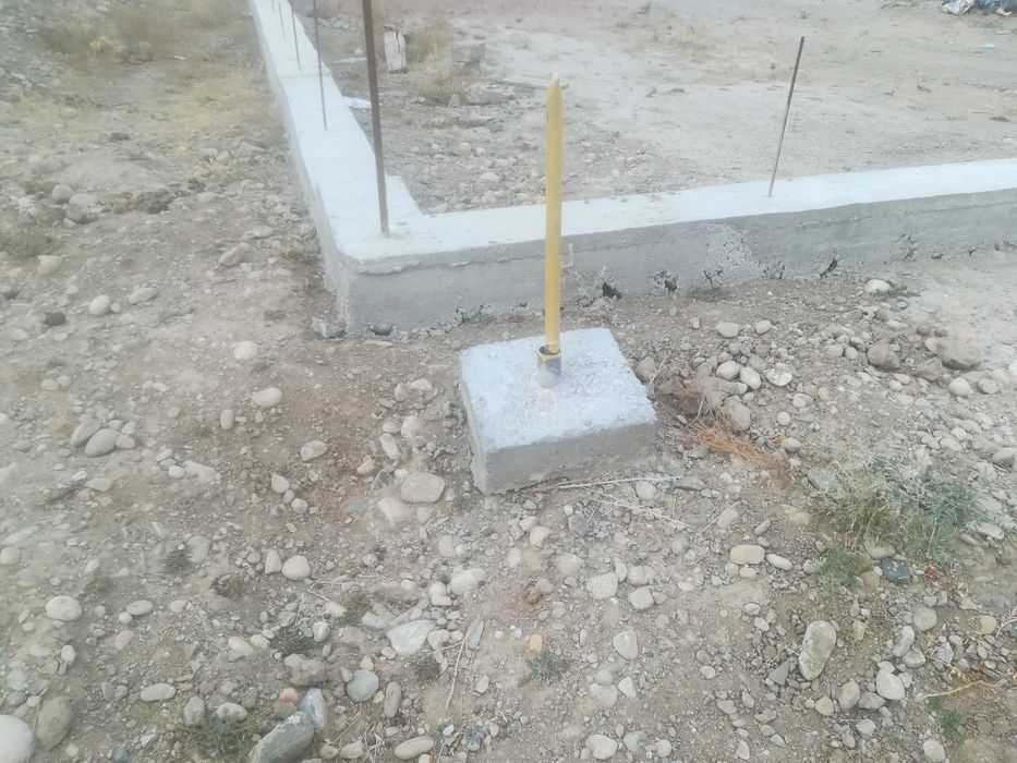 Участок с времянкой