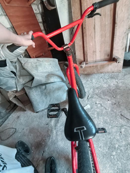 Продам BMX новый