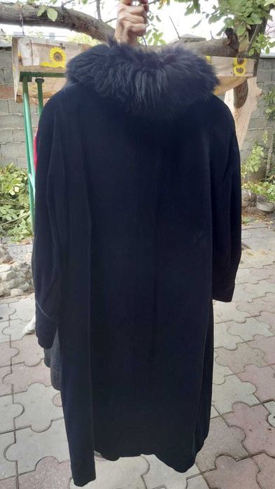 Продам пальто лама