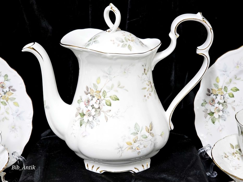 Royal Albert порцелан от Англия