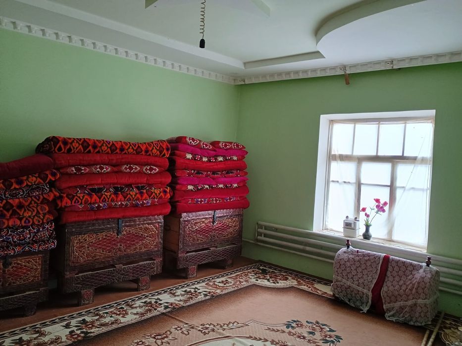 5 Хонали Ховли уй сотилади