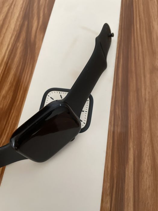 Apple watch 7 45mm karobkasi bor
