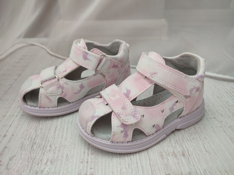 Сандали на девочку