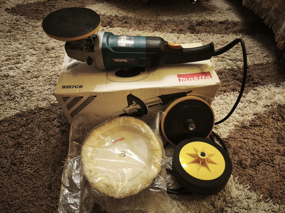 Полировальная машинка Макита