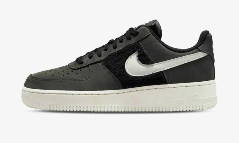 NIKE Pantofi Sport WMNS AIR FORCE 1 MEM 4 .