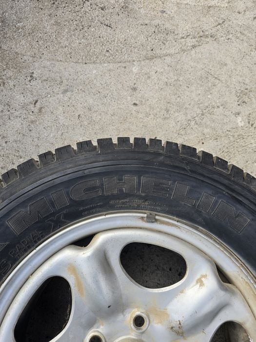 Продава се гума и джанта