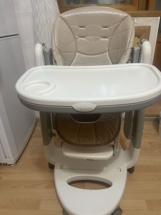 Стульчик для кормления peg perego
