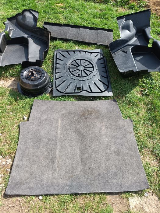 Части за Мерцедес 124