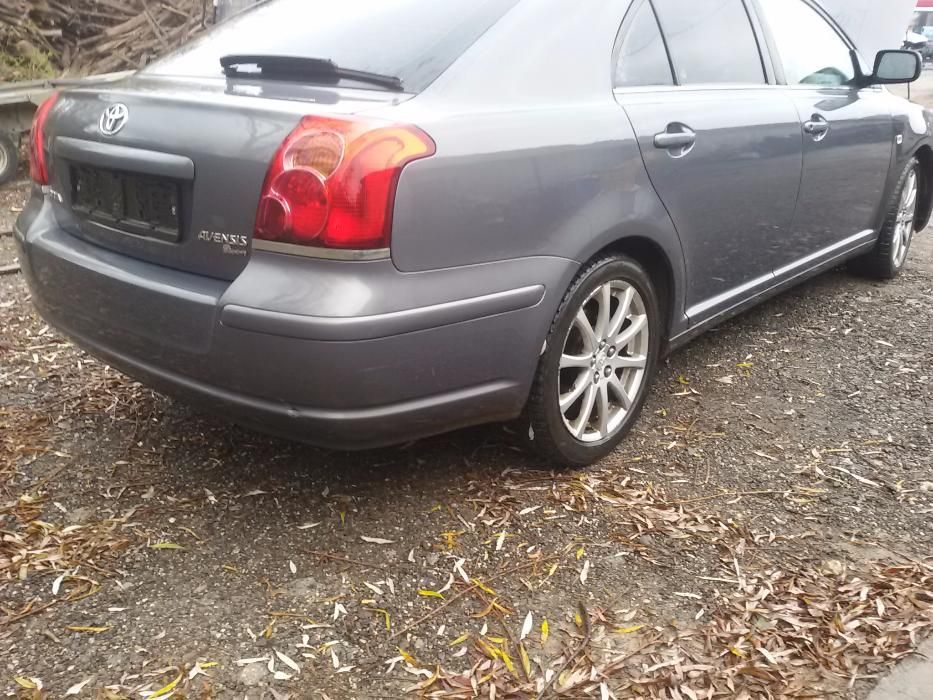 тойота авенсис 2.0д4д 116к на части