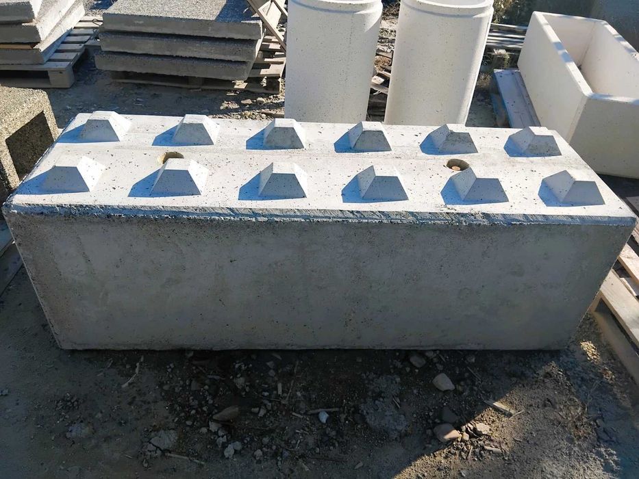 Blocuri modulare tip lego din beton