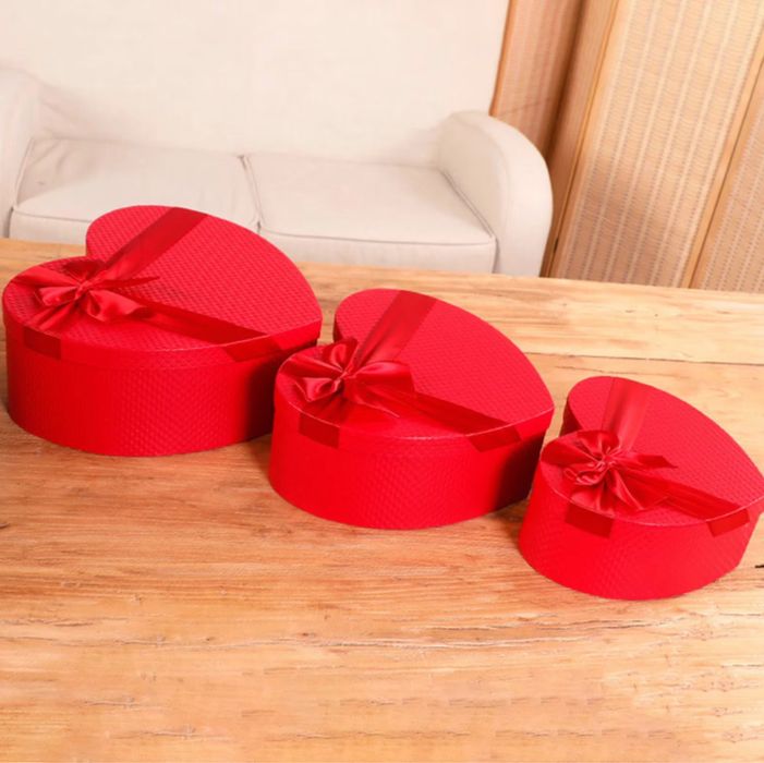 Подаръчна кутия сърце с панделка / сет 3 броя - S/M/L