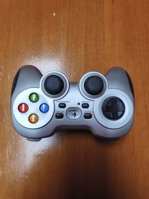 Gamepad Logitech wireless