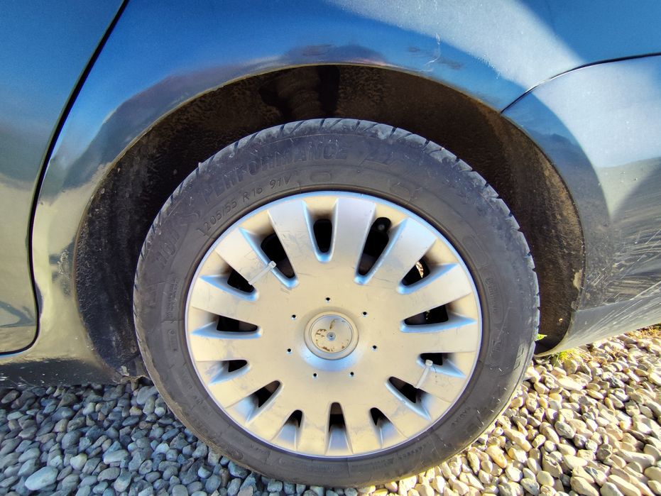 VOLKSWAGEN Golf 2009 — imagine 4