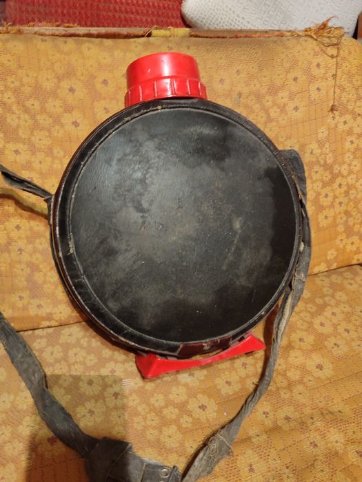 Продам термос.Фляжка алюминиевая.