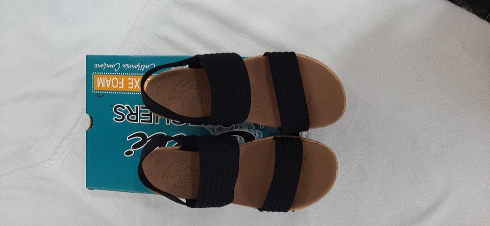 Сандали Skechers