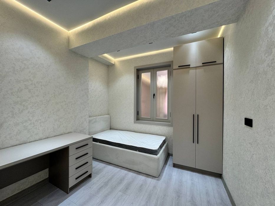 Продаётся 4х комнатная квартира по адресу Согдиана заходи и живи