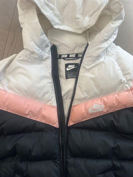 Яке Nike за момиче-зимно