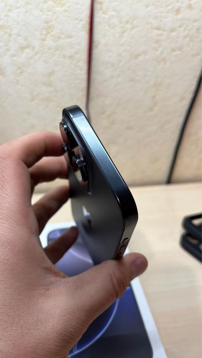 Продам Айфон 16 про макс (16 pro max)