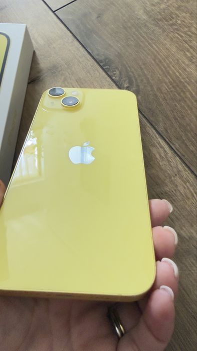 iPhone 14 plus Galben