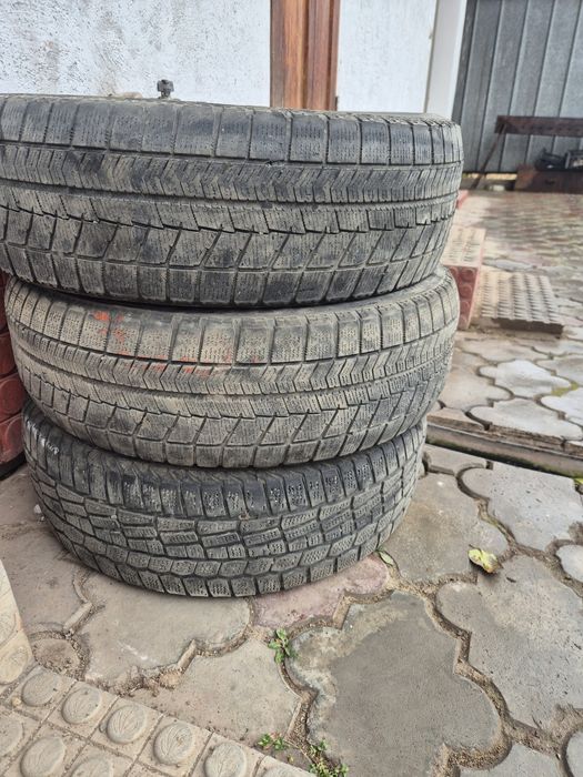 Зимние шины 185/65 15 3 шт