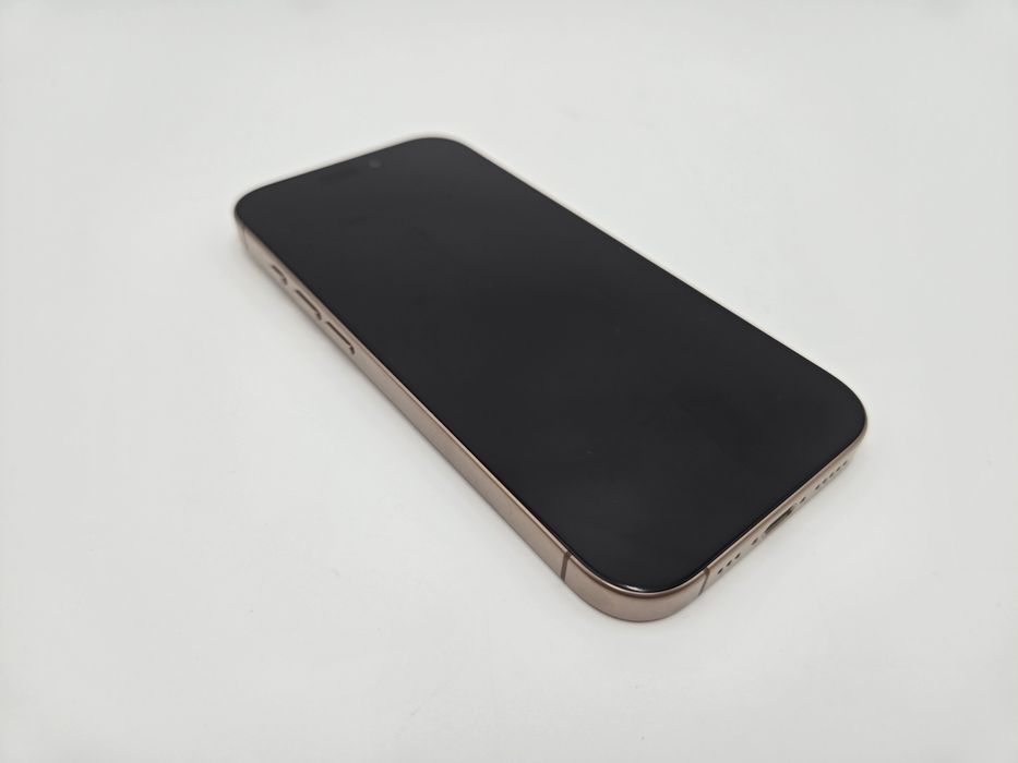 Apple iPhone 16 Pro 256GB Desert Titanium - АКБ 100%, 20 циклов