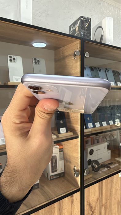 iPhone 11