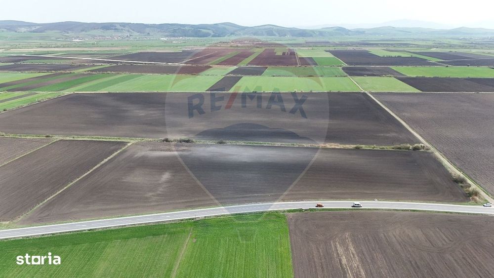 Teren extravilan potențial industrial | 10.000 mp | Feldioara