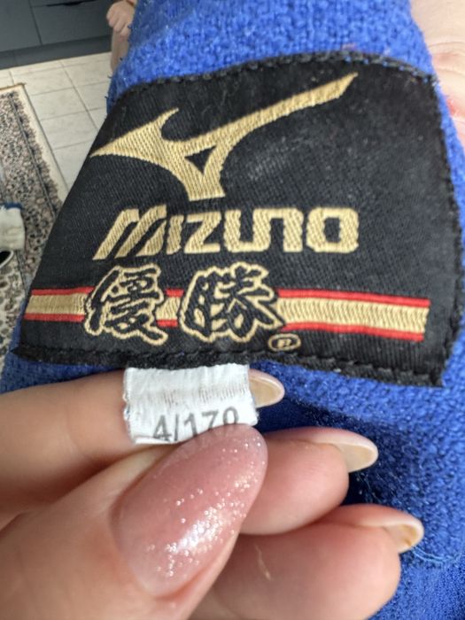 Продам кимоно на пятнадцатилетнего